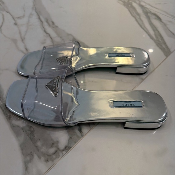 Prada Ciabette Clear Flat Sandals in Argento - Picture 3 of 9
